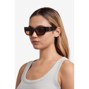 Marc Jacobs women's sunglasses, size 55mm